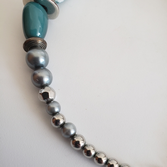 Jewelmint Turquoise Silver Tone Set of Necklace and Bracelet - Picture 9 of 15